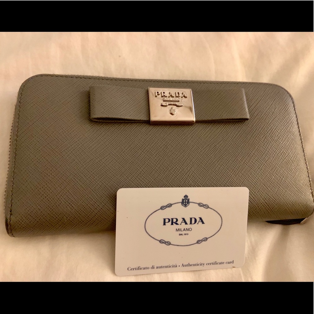Prada saffiano fiocco - gray
